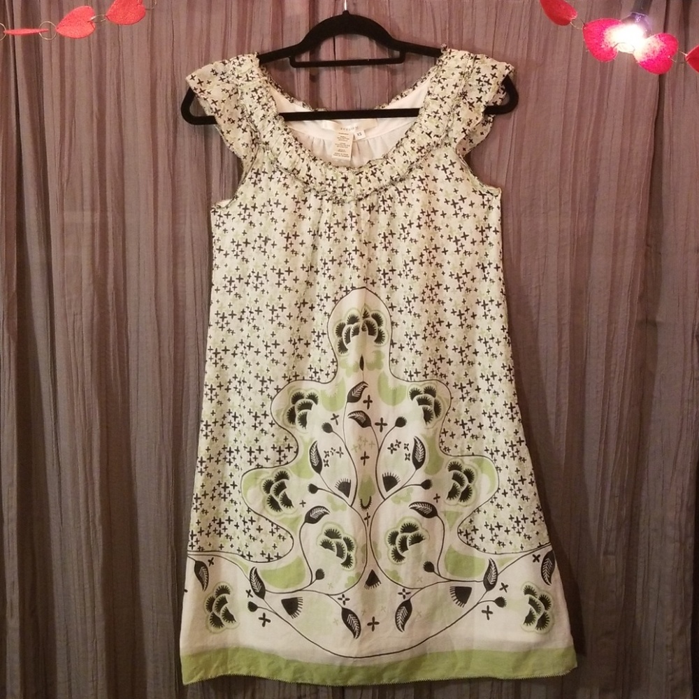 Small vintage style dress
